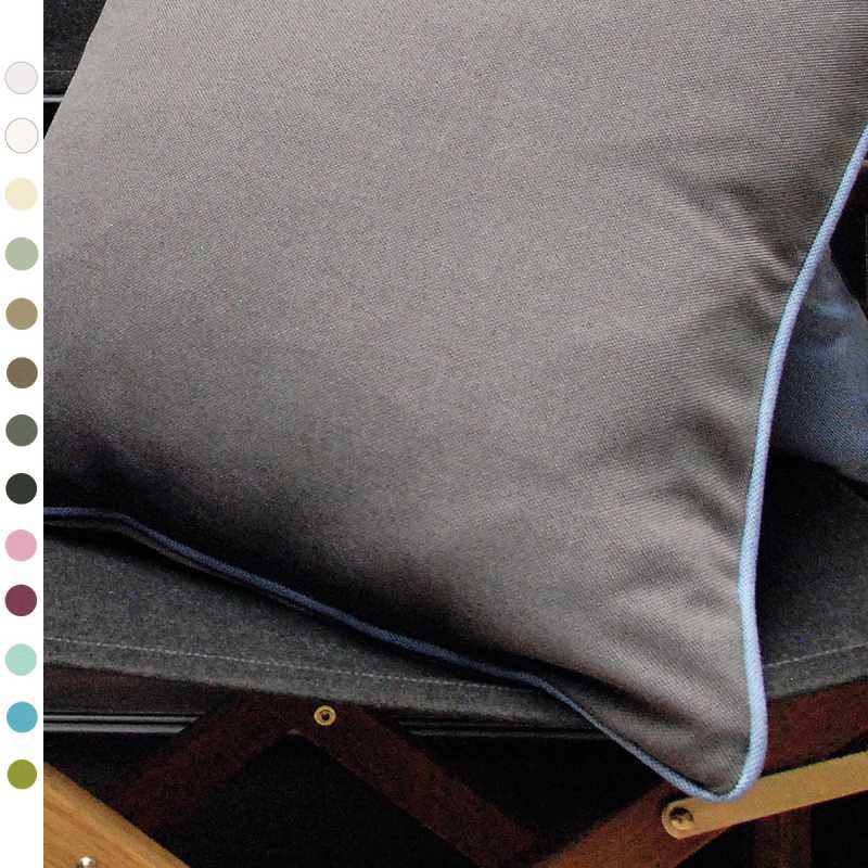 Coussin personnalisable doux uni ou bicolore taille 45 x 45 cm choix parmi 13 couleurs