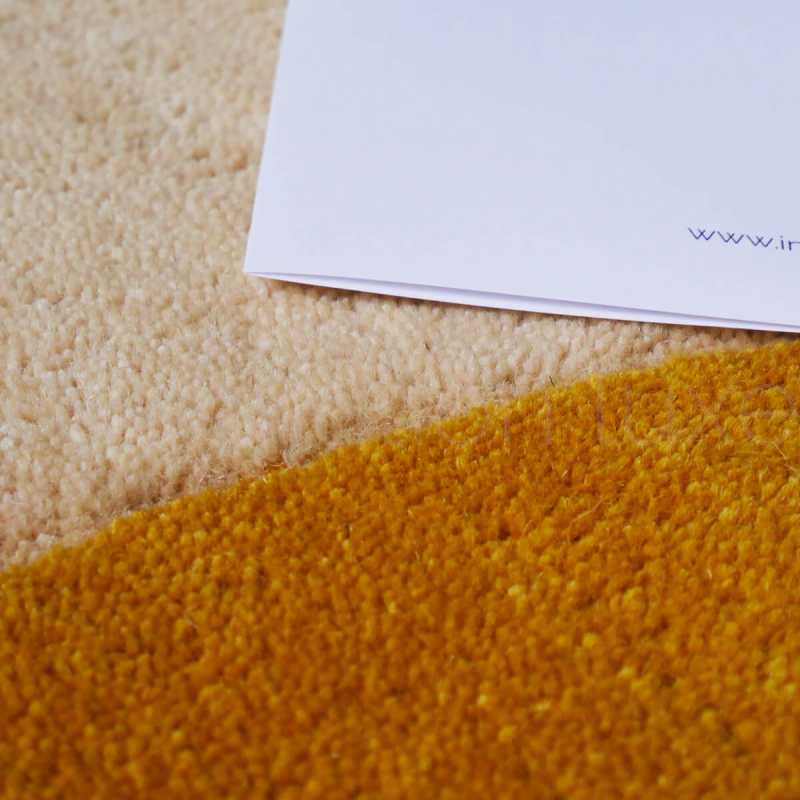 Tapis de luxe contemporain beige et marron Moon par Carving