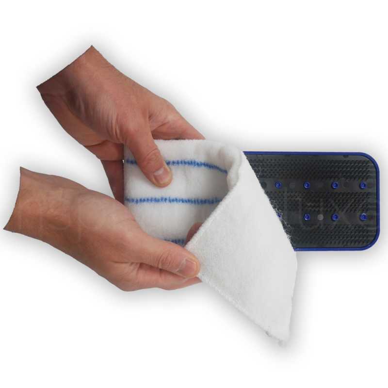 Brosse d'entretien pour tapis, plaid, canapé et coussin par Inspiration Luxe