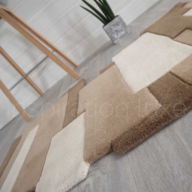 Tapis de luxe de couloir original beige Pebbles par Angelo
