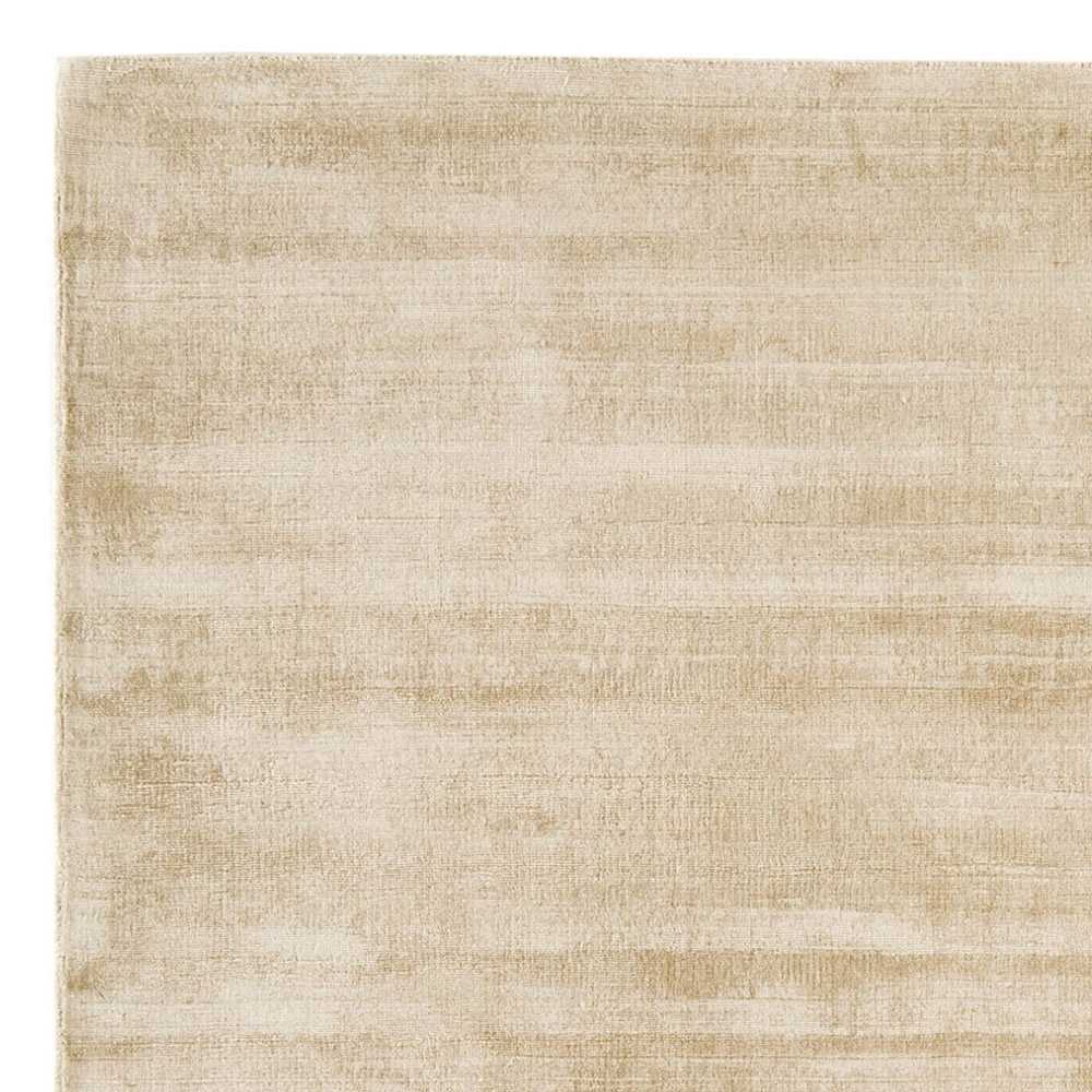 Tapis fin de prestige contemporain ivoire uni en viscose par Joseph Lebon