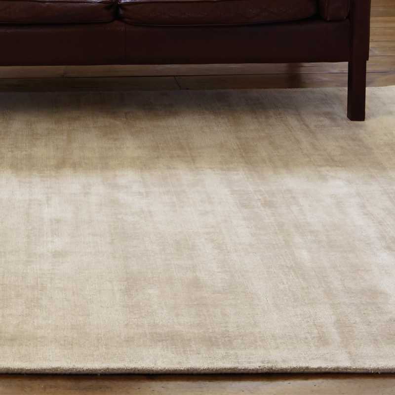 Tapis contemporain design beige en viscose